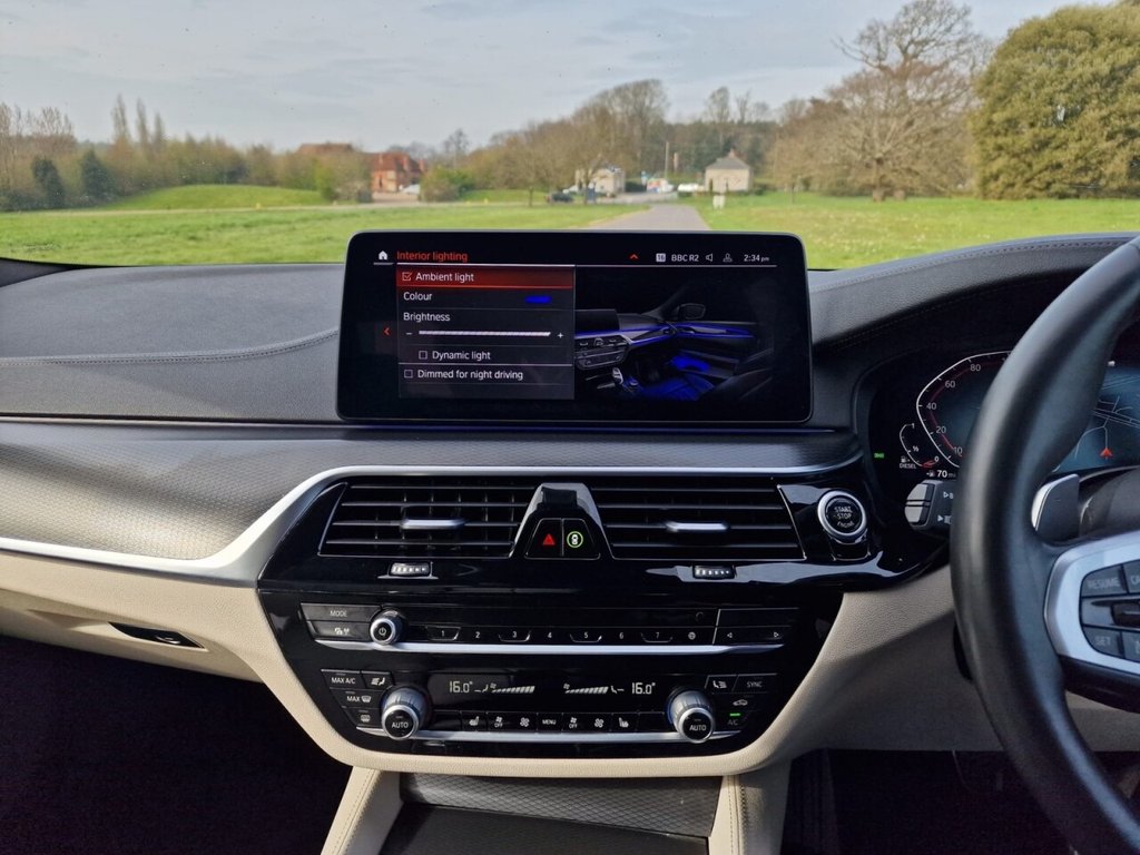 USED 2020 70 BMW 5 SERIES 2.0 520d MHT M Sport Saloon 4dr Diesel Hybrid Steptronic xDrive Euro 6 (s/s) (190 ps) FINANCE AVAILABLE
