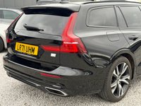 USED 2021 VOLVO V60 2.0h T6 Recharge 11.6kWh R-Design Estate 5dr Petrol Plug-in Hybrid Auto AWD Euro 6 (s/s) (340 ps) 