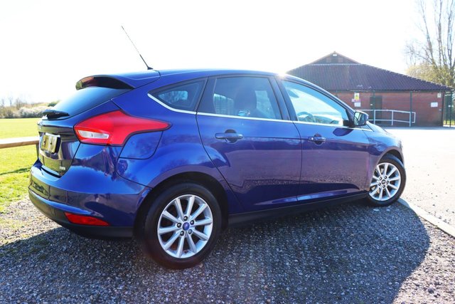 2017 FORD FOCUS - Photo 12