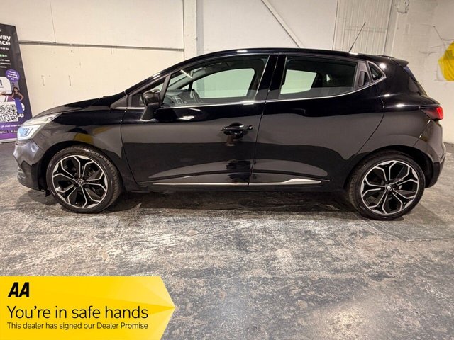 2017 RENAULT CLIO - Photo 2
