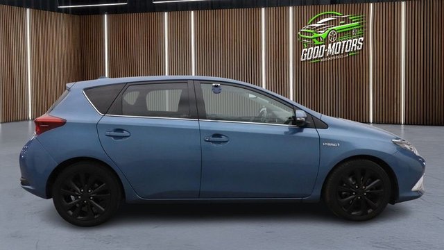 2017 TOYOTA AURIS - Photo 5