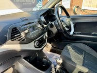 USED 2015 15 KIA PICANTO 1.25 EcoDynamics 3 Hatchback 5dr Petrol Manual Euro 5 (s/s) (84 bhp) ** PETROL.........5 SPEED........LOW MILEAGE ONLY COVERED 57,007 MILES......... 1 PREVIOUS OWNER..........�&pound;20 ROAD TAX......... LOW INSURANCE GROUP 6.............72 MPG.......... 3 EDITION......... CLIMATE CONTROL..........AIRCON...........BLUETOOTH.........MULTIFUNCTION STEERING WHEEL........PARKING SENSORS..........ALLOYS.........STUNNING IN METALIC PINK ** 