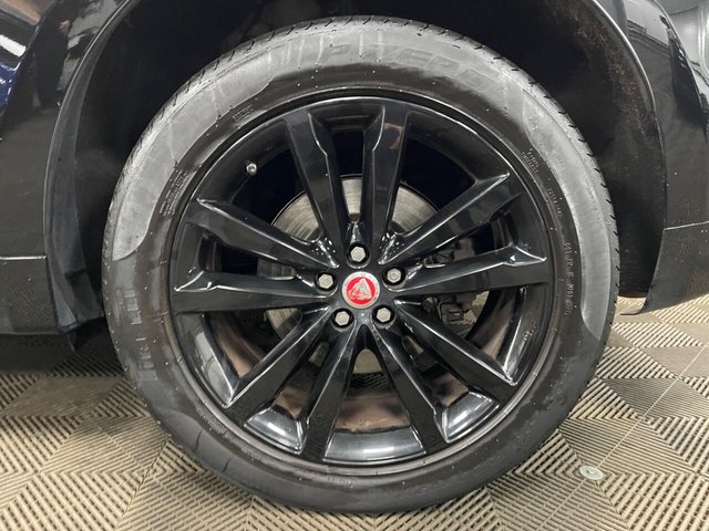 2019 JAGUAR F-PACE (2019)