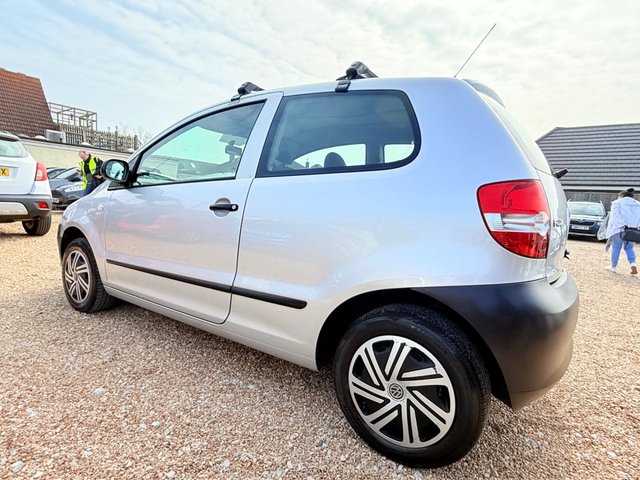 2010 60 VOLKSWAGEN FOX 1.2 6V Hatchback 3dr Petrol Manual Euro 4 (55 ps) - Photo 3