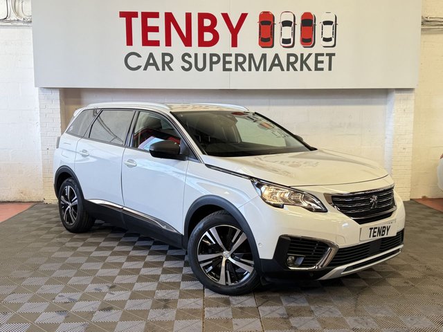 View our PEUGEOT 5008