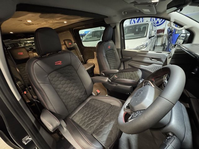 2026 VOLKSWAGEN TRANSPORTER - Photo 11