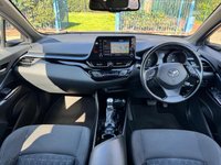 USED 2020 70 TOYOTA C-HR 1.8 VVT-h Design SUV 5dr Petrol Hybrid CVT Euro 6 (s/s) (122 ps) 2 KEYS, 1 owner!!