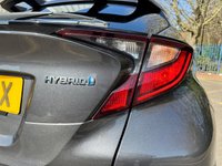 USED 2020 70 TOYOTA C-HR 1.8 VVT-h Design SUV 5dr Petrol Hybrid CVT Euro 6 (s/s) (122 ps) 2 KEYS, 1 owner!!