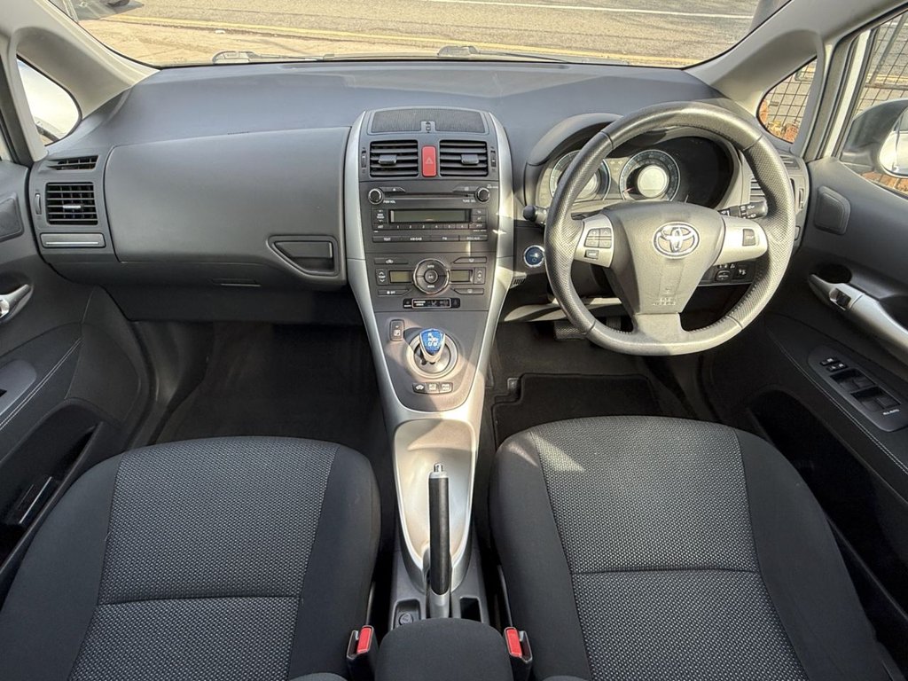 USED 2011 60 TOYOTA AURIS 1.8 VVT-h T4 Hatchback 5dr Petrol Hybrid CVT Euro 5 (s/s) (136 ps) AUTO+HYBRID+SENSORS+HISTORY