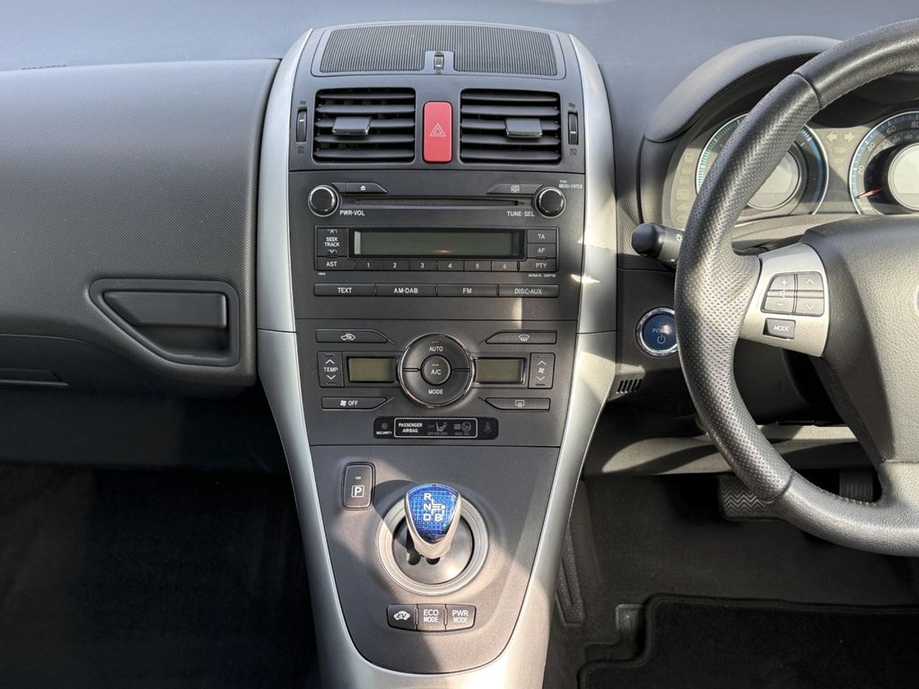 USED 2011 60 TOYOTA AURIS 1.8 VVT-h T4 Hatchback 5dr Petrol Hybrid CVT Euro 5 (s/s) (136 ps) AUTO+HYBRID+SENSORS+HISTORY