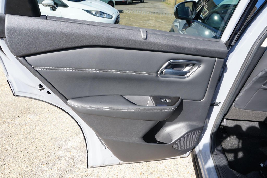 USED 2025 25 NISSAN X-TRAIL 1.5 h e-POWER Tekna Auto Euro 6 (s/s) 5dr JUST ARRIVED/LOW MILEAGE!!