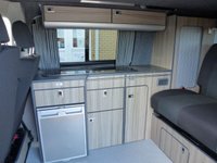 USED 2017 17 VOLKSWAGEN TRANSPORTER 2.0 TDI T28 BlueMotion Tech Highline Panel Van 5dr Diesel Manual FWD SWB Euro 6 (s/s) (102 ps) www.suffolkcarcentre.co.uk - Located at Reydon