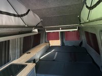 USED 2017 17 VOLKSWAGEN TRANSPORTER 4 BERTH LUXURY CAMPERVAN LONG WHEEL BASE 150 BHP  LONG WHEEL BASE WITH RIB BED