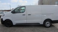 USED 2022 72 VAUXHALL VIVARO 1.5 Turbo D 2900 Dynamic Panel Van 6dr Diesel Manual L2 H1 Euro 6 (s/s) (100 ps) BLUETOOTH, PARKING SENSORS, AIR CON
