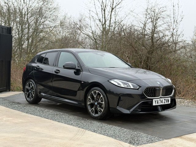 2025 BMW 1 SERIES - Photo 9