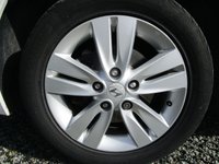 USED 2011 61 HYUNDAI IX20 1.6 Active 5 door Auto Petrol Automatic 2 owners from new.