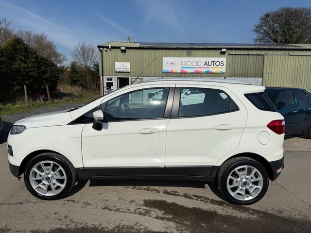 2017 FORD ECOSPORT - Photo 2