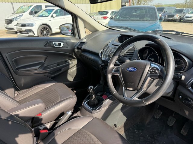 2017 FORD ECOSPORT - Photo 9