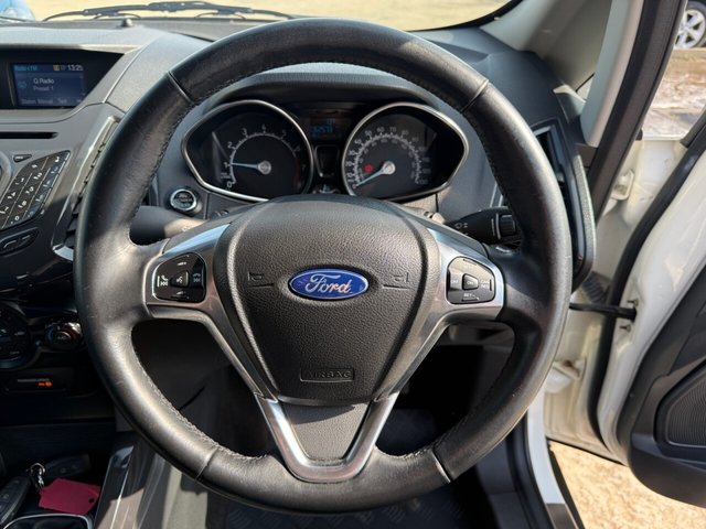 2017 FORD ECOSPORT - Photo 12