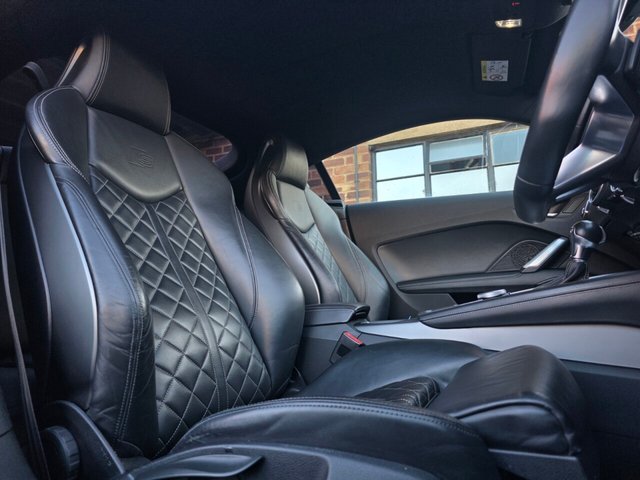 2016 AUDI TTS - Photo 11