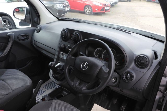 2017 Mercedes-Benz CITAN - Photo 2