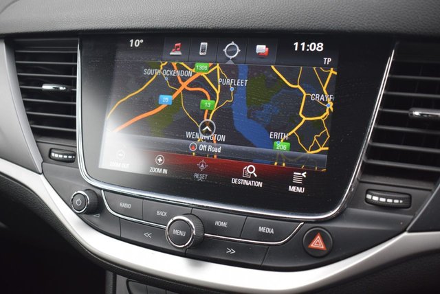 2018 VAUXHALL ASTRA - Photo 2