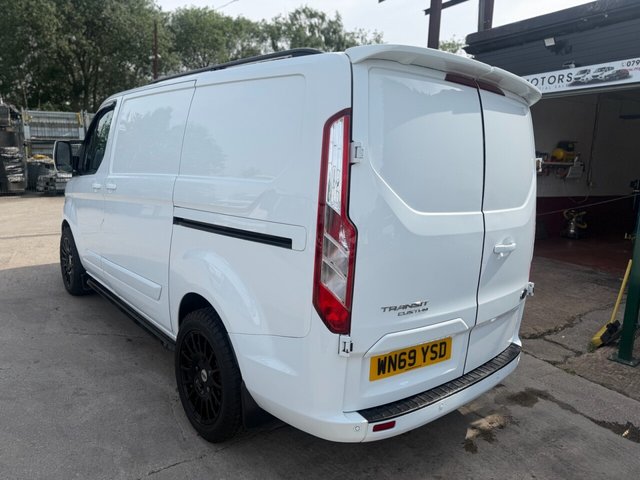 View our FORD TRANSIT CUSTOM