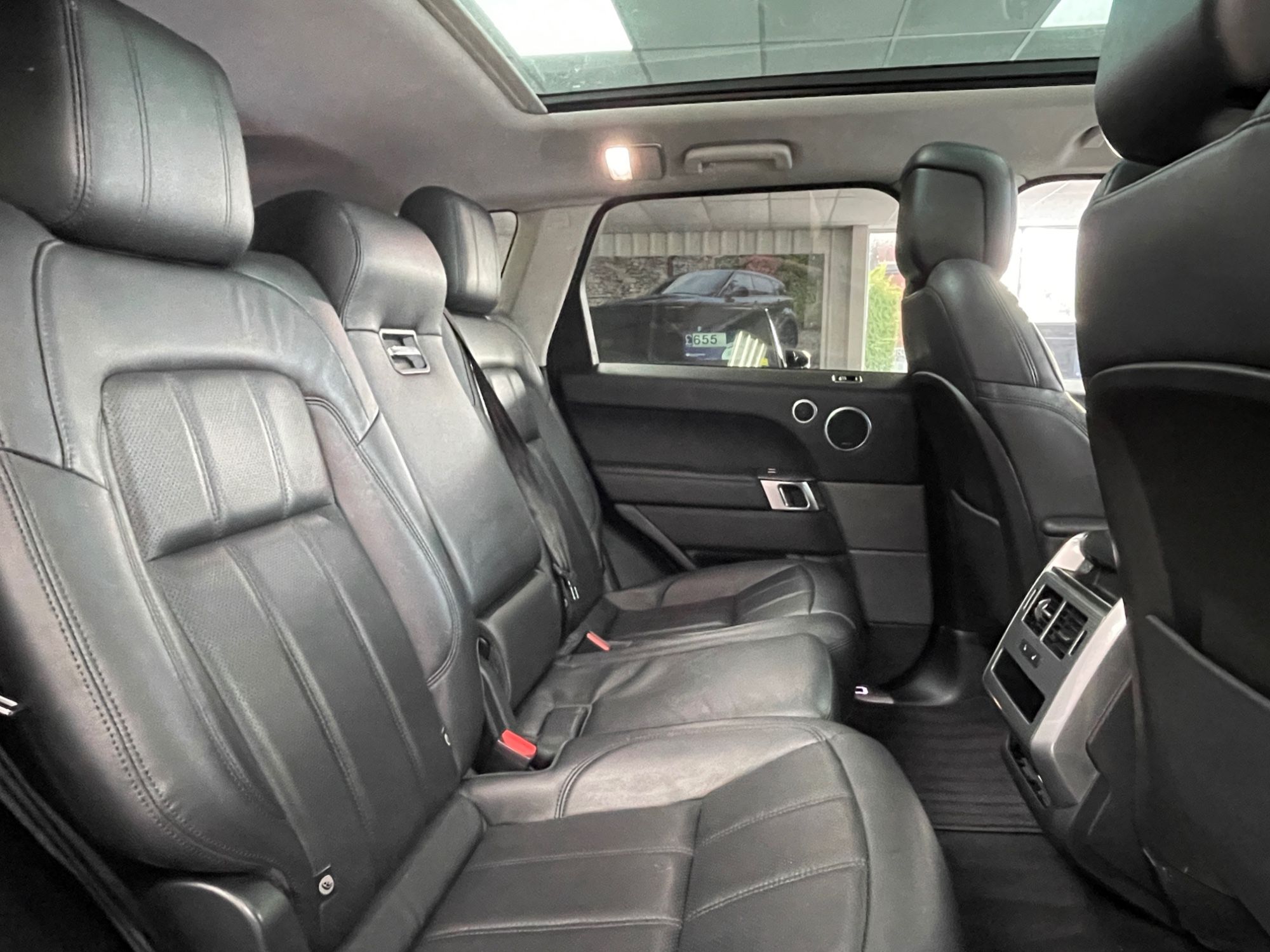 USED 2020 70 LAND ROVER RANGE ROVER SPORT 3.0 SD V6 HSE Dynamic SUV 5dr Diesel Auto 4WD Euro 6 (s/s) (306 ps) 