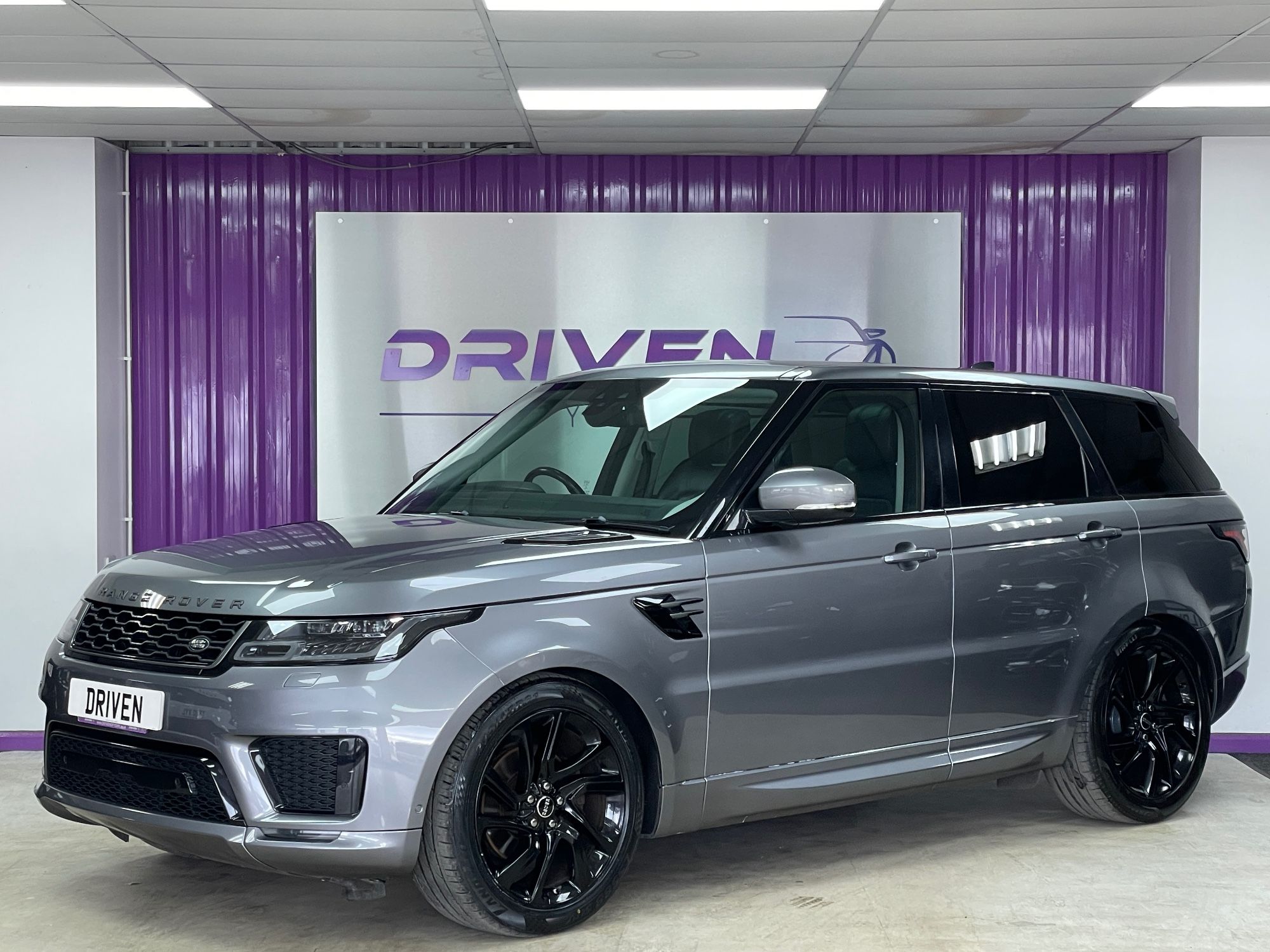 USED 2020 70 LAND ROVER RANGE ROVER SPORT 3.0 SD V6 HSE Dynamic SUV 5dr Diesel Auto 4WD Euro 6 (s/s) (306 ps) 