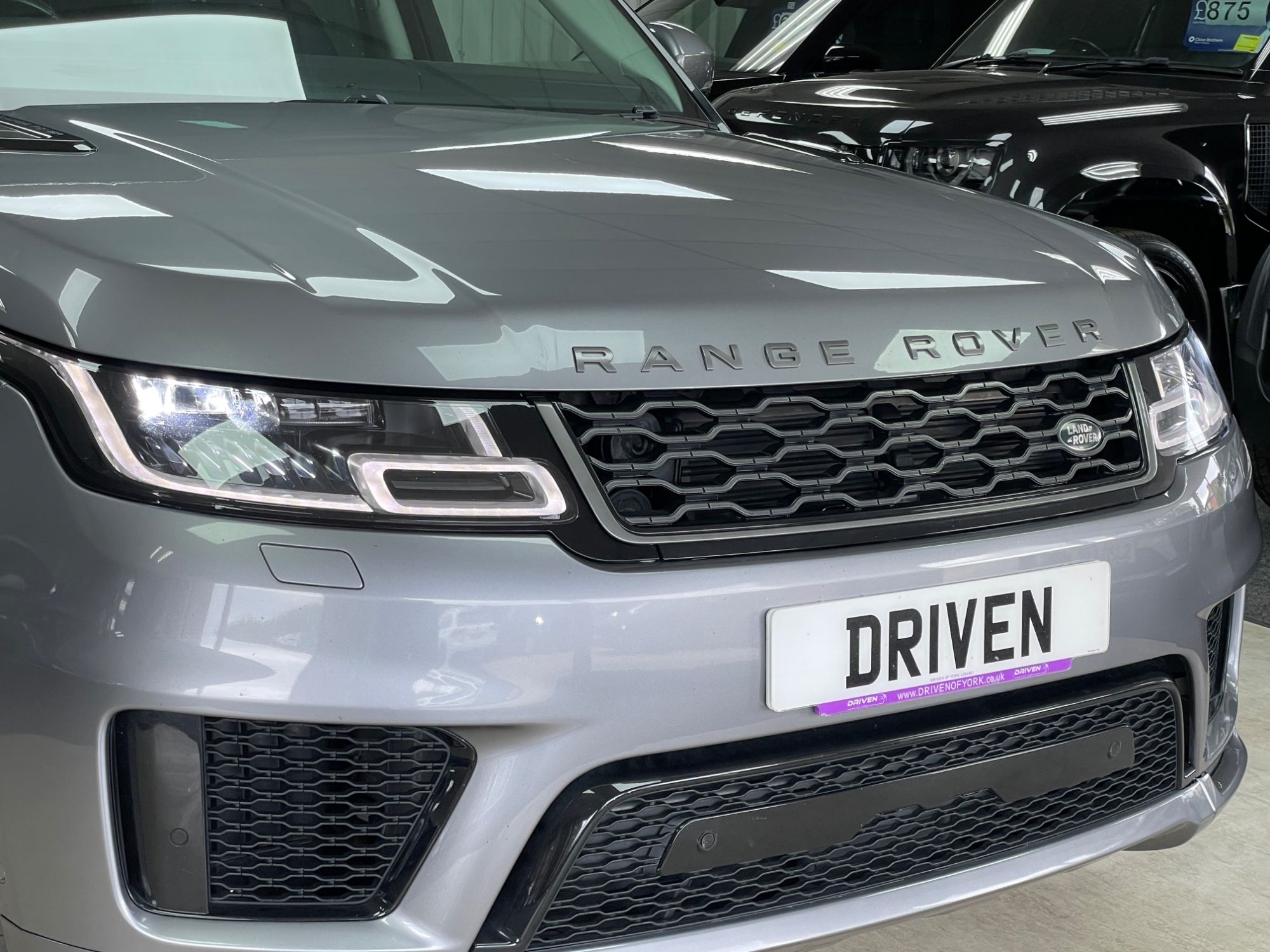 USED 2020 70 LAND ROVER RANGE ROVER SPORT 3.0 SD V6 HSE Dynamic SUV 5dr Diesel Auto 4WD Euro 6 (s/s) (306 ps) 