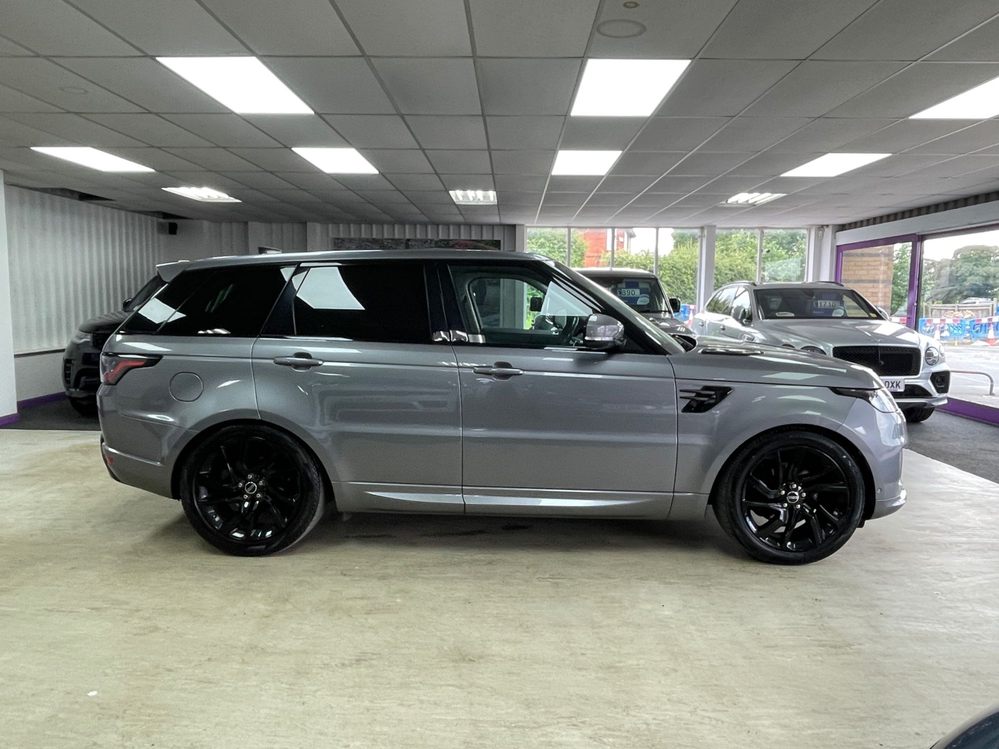 USED 2020 70 LAND ROVER RANGE ROVER SPORT 3.0 SD V6 HSE Dynamic SUV 5dr Diesel Auto 4WD Euro 6 (s/s) (306 ps) 