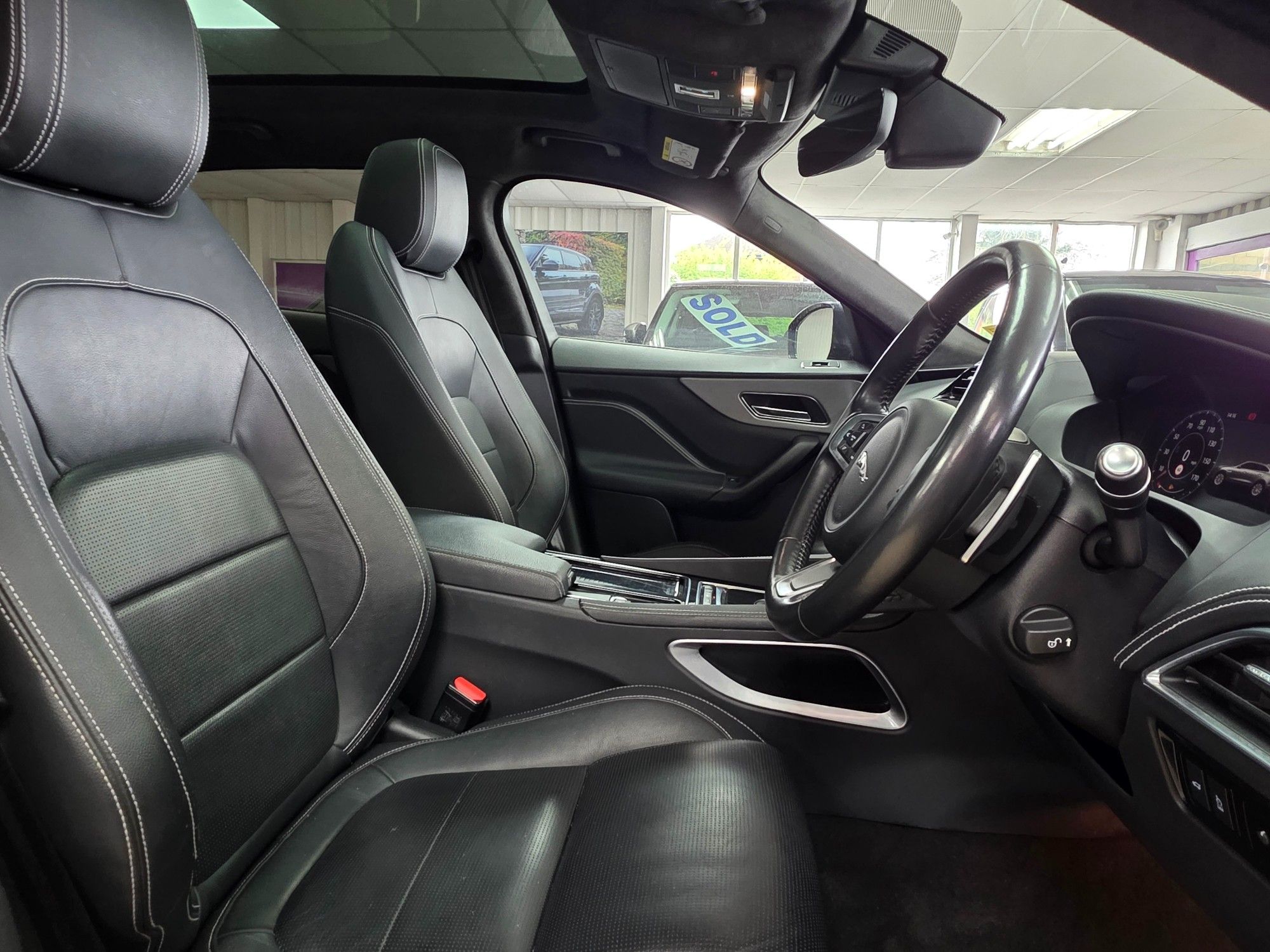 USED 2020 20 JAGUAR F-PACE 2.0 D180 Chequered Flag SUV 5dr Diesel Auto AWD Euro 6 (s/s) (180 ps) 