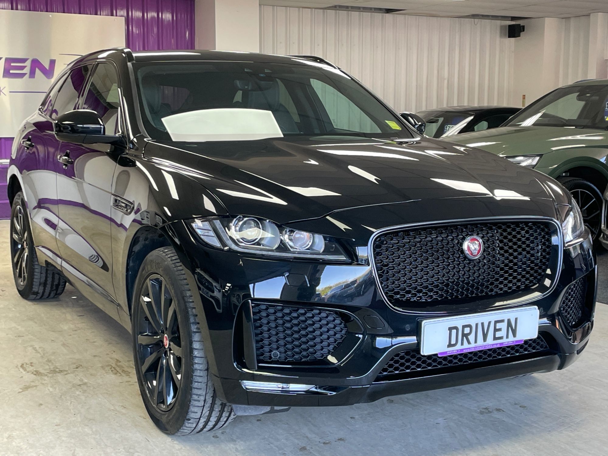 USED 2020 20 JAGUAR F-PACE 2.0 D180 Chequered Flag SUV 5dr Diesel Auto AWD Euro 6 (s/s) (180 ps) 