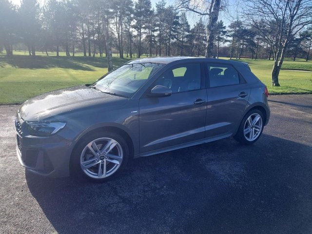 2020 AUDI A1 - Photo 3