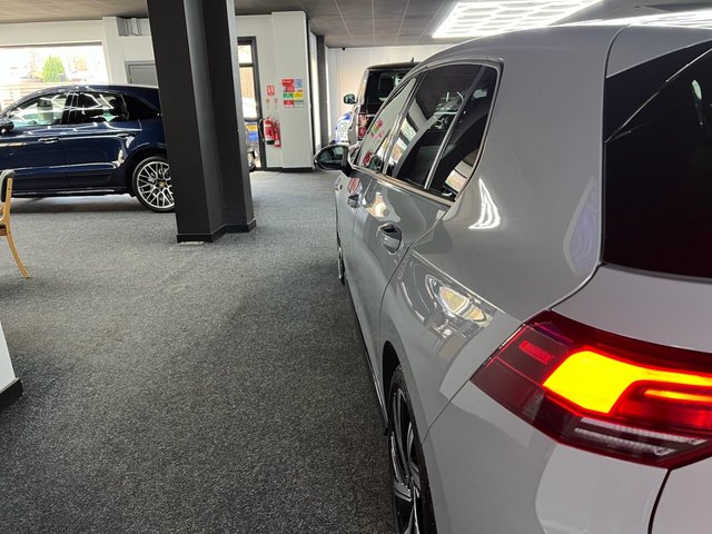 2023 VOLKSWAGEN GOLF - Photo 6