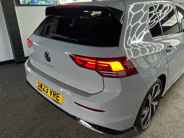 2023 VOLKSWAGEN GOLF - Photo 11