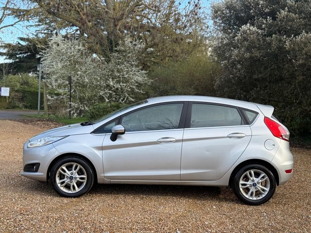 2016 FORD FIESTA - Photo 5