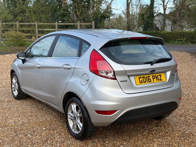 2016 FORD FIESTA - Photo 4