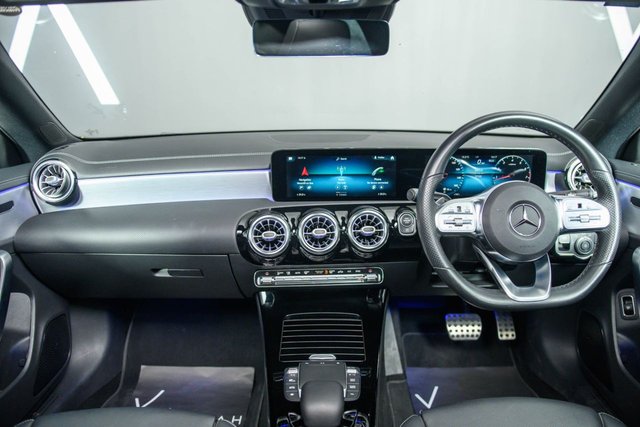 2021 Mercedes-Benz CLA - Photo 2