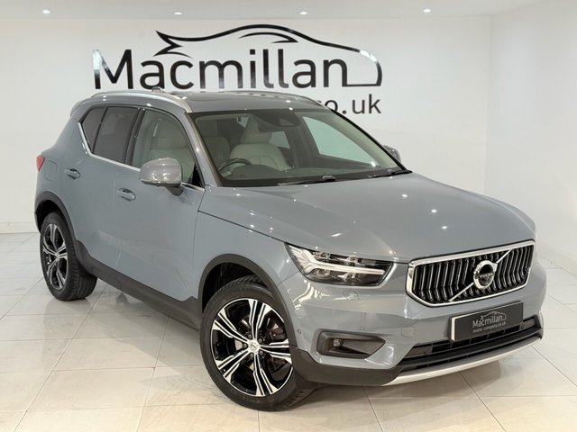 2019 VOLVO XC40