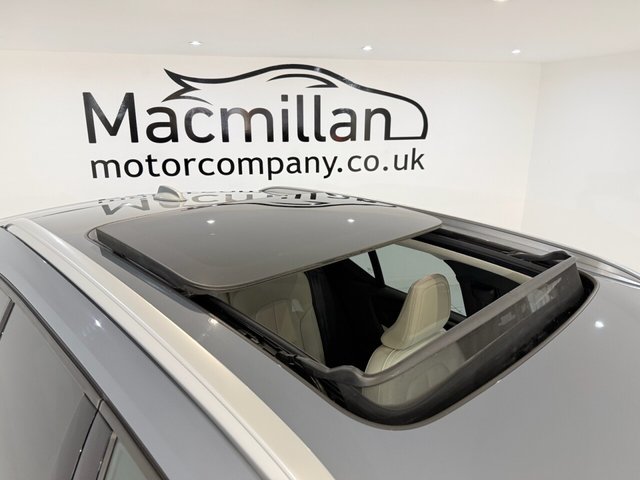 2019 VOLVO XC40 - Photo 6