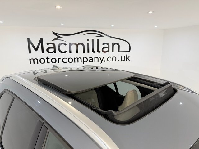 2019 VOLVO XC40 - Photo 7