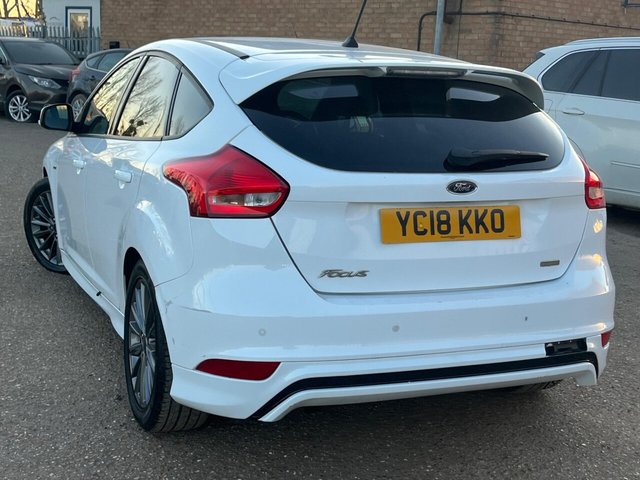 2018 FORD FOCUS - Photo 4