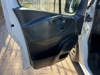 USED 2020 20 RENAULT TRAFIC 2.0 dCi ENERGY 30 Business Panel Van 5dr Diesel Manual SWB Standard Roof Euro 6 (s/s) (120 ps) SAVE 20%, SAT NAV, A/C, FSH