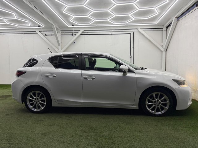 View our LEXUS CT