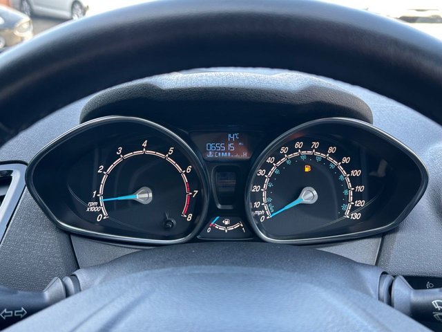 2014 FORD FIESTA - Photo 9