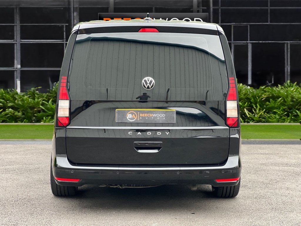 USED 2022 22 VOLKSWAGEN CADDY MAXI 2.0 TDI C20 Commerce Panel Van 6dr Diesel Manual LWB Euro 6 (s/s) (102 ps) TAILGATE / 19 INCH WHEELS