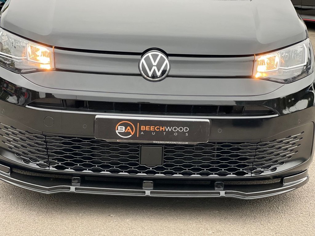 USED 2022 22 VOLKSWAGEN CADDY MAXI 2.0 TDI C20 Commerce Panel Van 6dr Diesel Manual LWB Euro 6 (s/s) (102 ps) TAILGATE / 19 INCH WHEELS