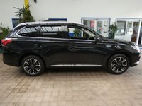 USED 2017 67 MITSUBISHI OUTLANDER 2.0h 12kWh 4hs SUV 5dr Petrol Plug-in Hybrid CVT 4WD Euro 6 (s/s) (200 ps) SUNROOF SAT NAV CAMERA LEATHER HEATED SEATS PARKING SENSORS 2 OWNERS 7 SERVICES TO 62K MILES SEPT 2025