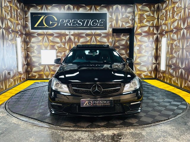 2013 Mercedes-Benz C CLASS 6.3 C63 V8 AMG Edition 125 SpdS MCT Euro 5 2dr - Photo 3